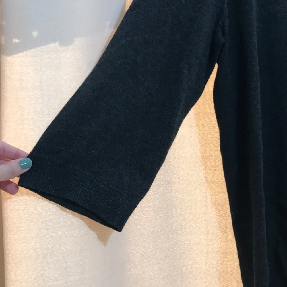 Vera Wang Top - Picture 5 of 6